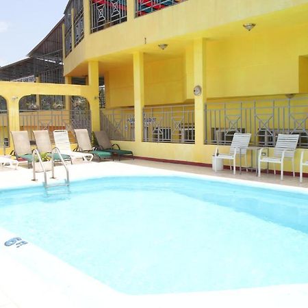 Executive Shaw Park Guest House Ocho Rios Exteriér fotografie