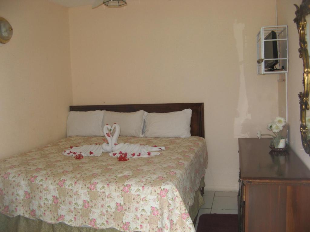 Executive Shaw Park Guest House Ocho Rios Exteriér fotografie